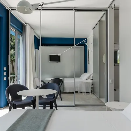 Oda ve Kahvaltı Calcebianca 4*