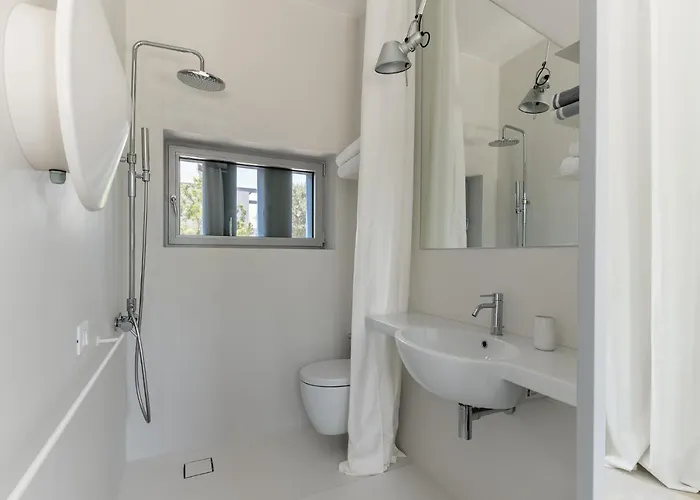 Calcebianca オストゥーニ