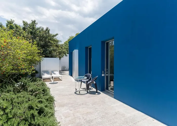 Calcebianca オストゥーニ